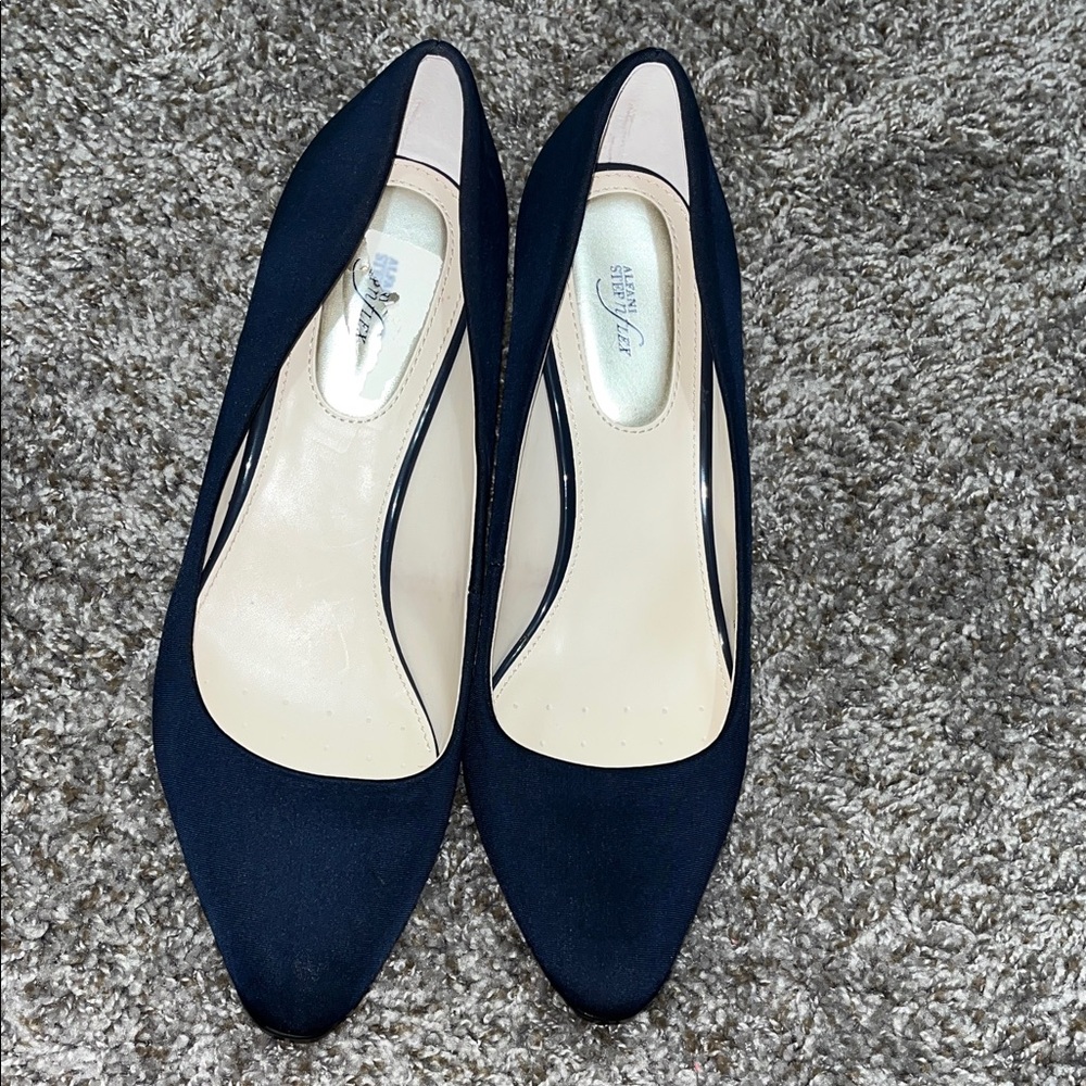 ALfani Step N Flex Navy Blue Heels